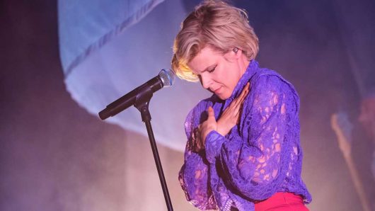Robyn Hosts New Year’s Eve Party on BBC Radio 6 Music