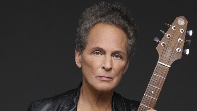 Lindsey Buckingham On The Wrong Side