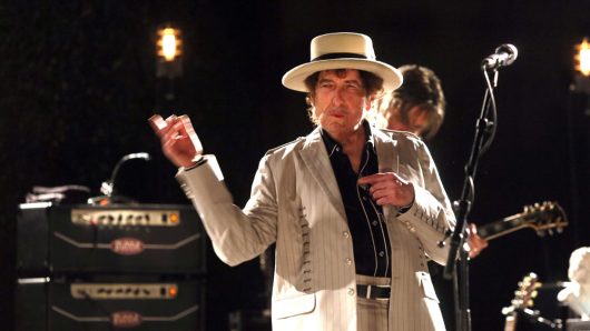 Bob Dylan Announces US West Coast Dates For Summer 2022