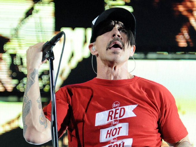 Red Hot Chili Peppers To Headline Global Citizen Festival