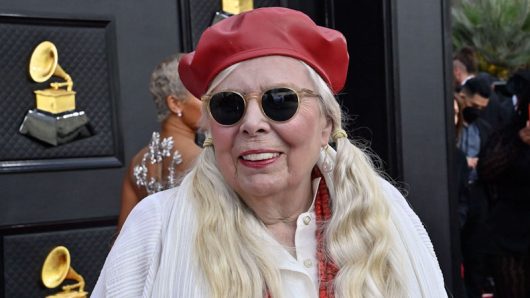 Joni Mitchell Plays First Full Headline Gig In Over 20 Years