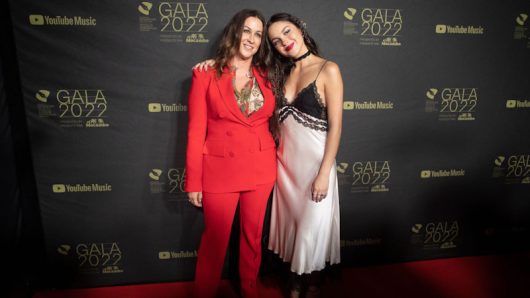 Olivia Rodrigo Inducts Alanis Morissette Into Canadian Songwriters Hall of Fame