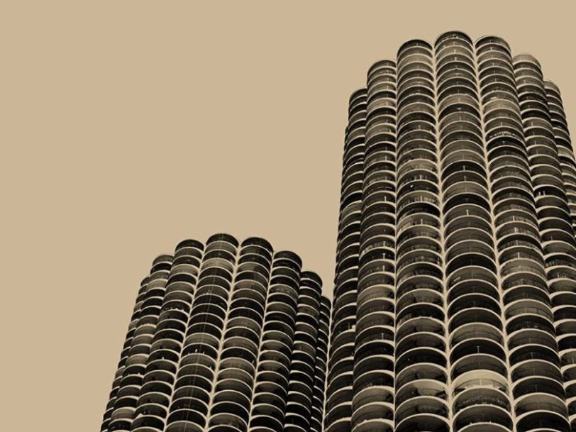 ‘Yankee Hotel Foxtrot’: The Triumph Behind Wilco’s Troubled Masterpiece