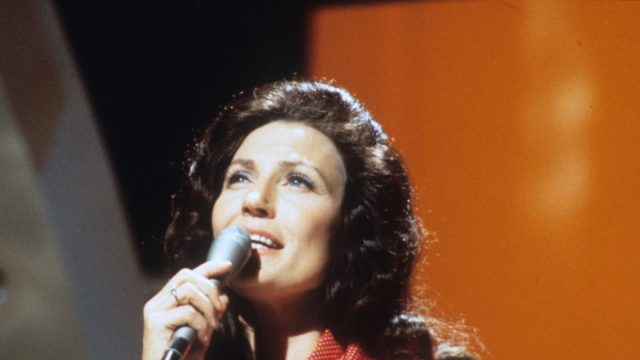 Loretta Lynn Country Legend Dies 90