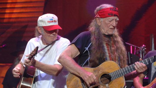 Neil Young, Snoop Dogg To Play Willie Nelson 90th Birthday Shows