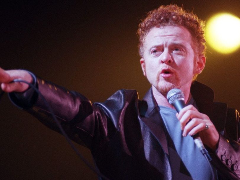‘Blue’: The Story Behind Simply Red’s Melancholic Sixth Album