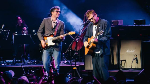 Blur guitarist Graham Coxon and singer Damon Albarn are all smiles at London's Hammersmith Apollo