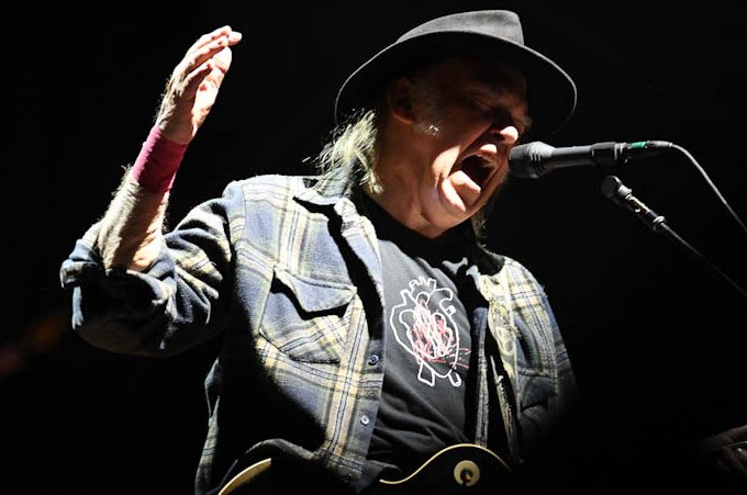 Neil Young Plays ‘The Star-Spangled Banner’ In New Video: Watch