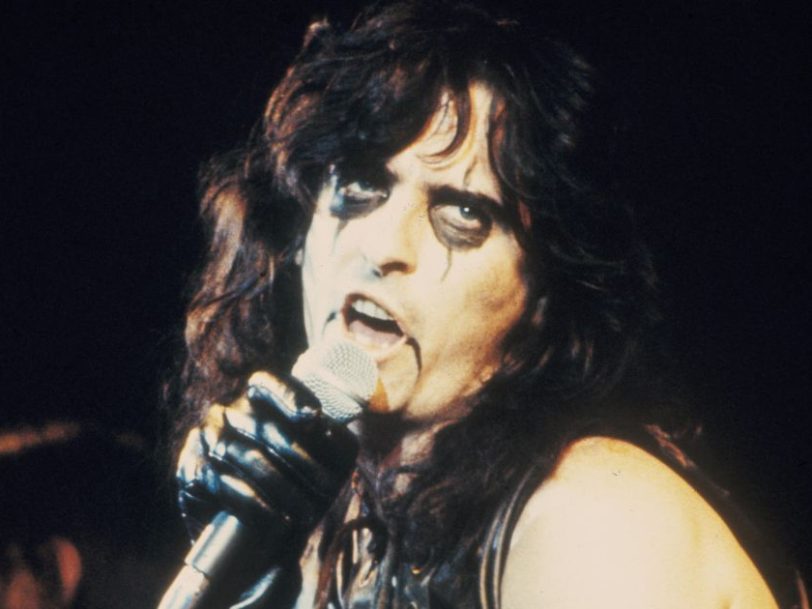 ‘School’s Out’: The Story Behind Alice Cooper’s Signature Song